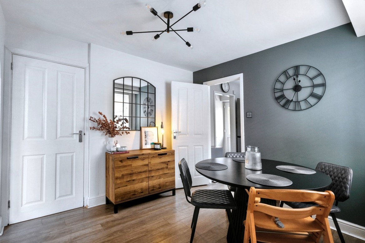 Images for Turkey Oaks, Chelmsford, Essex EAID:3363689002 BID:1388407