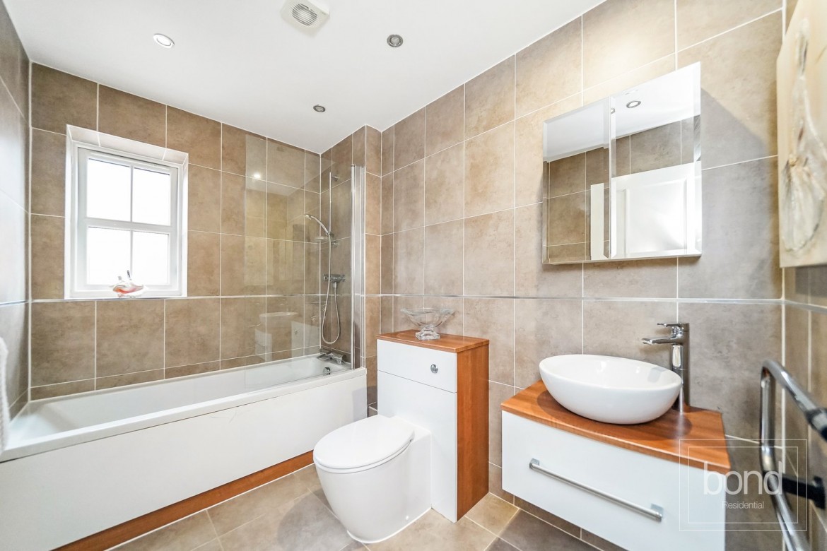 Images for Great Baddow, Chelmsford, Essex EAID:3363689002 BID:1388407