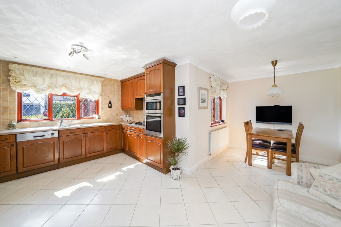 Images for Great Baddow, Chelmsford, Essex EAID:3363689002 BID:1388407