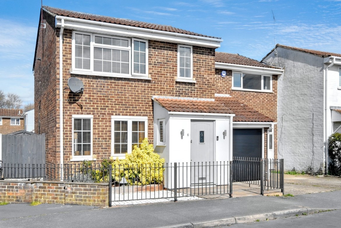 Images for Springfield, Chelmsford, Essex EAID:3363689002 BID:1388407