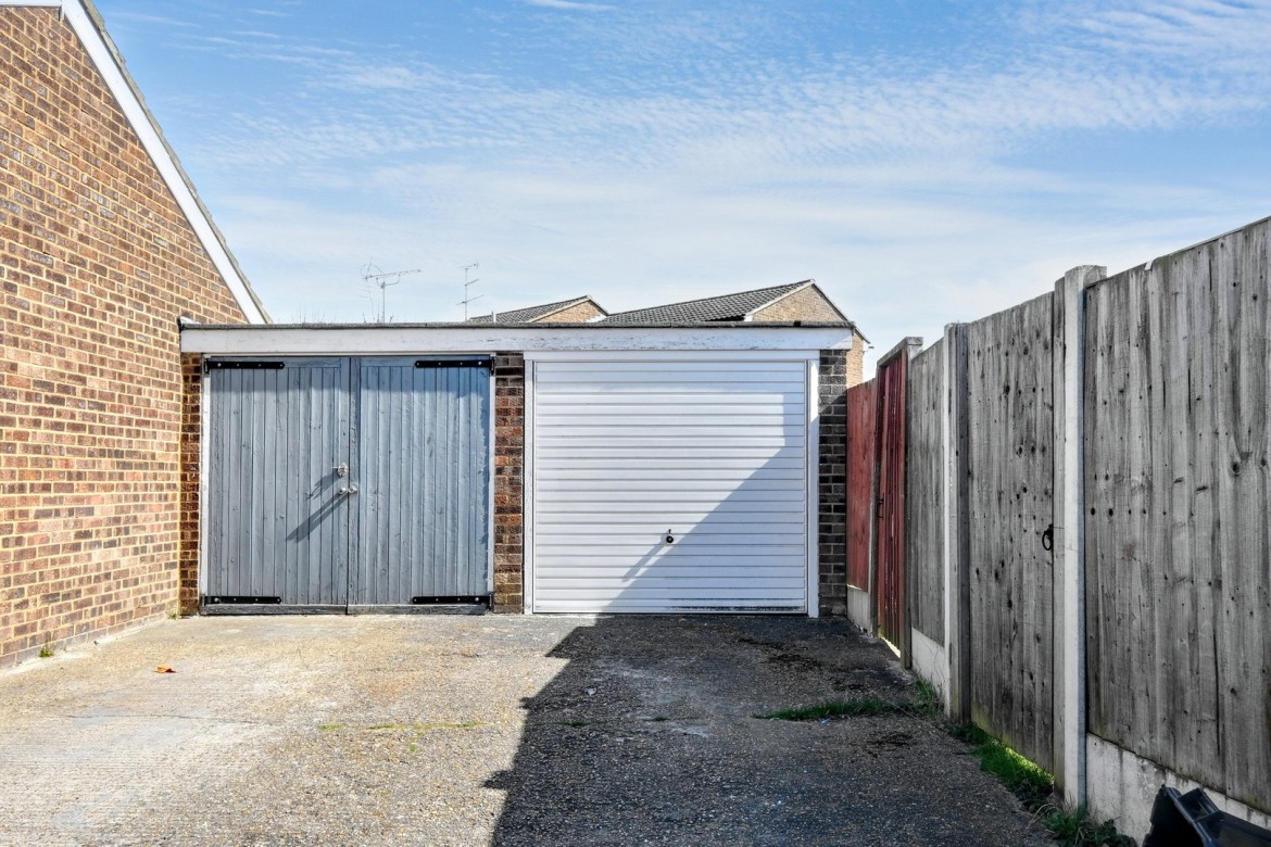 Images for Springfield, Chelmsford, Essex EAID:3363689002 BID:1388407