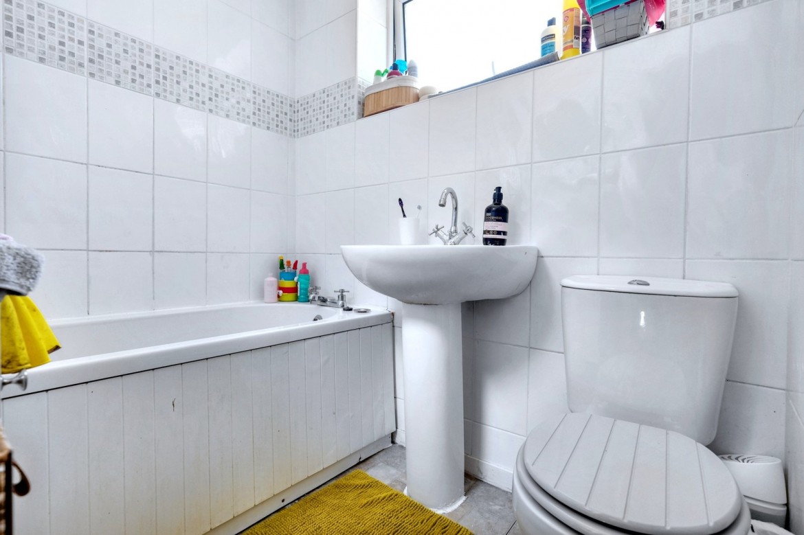 Images for Springfield, Chelmsford, Essex EAID:3363689002 BID:1388407