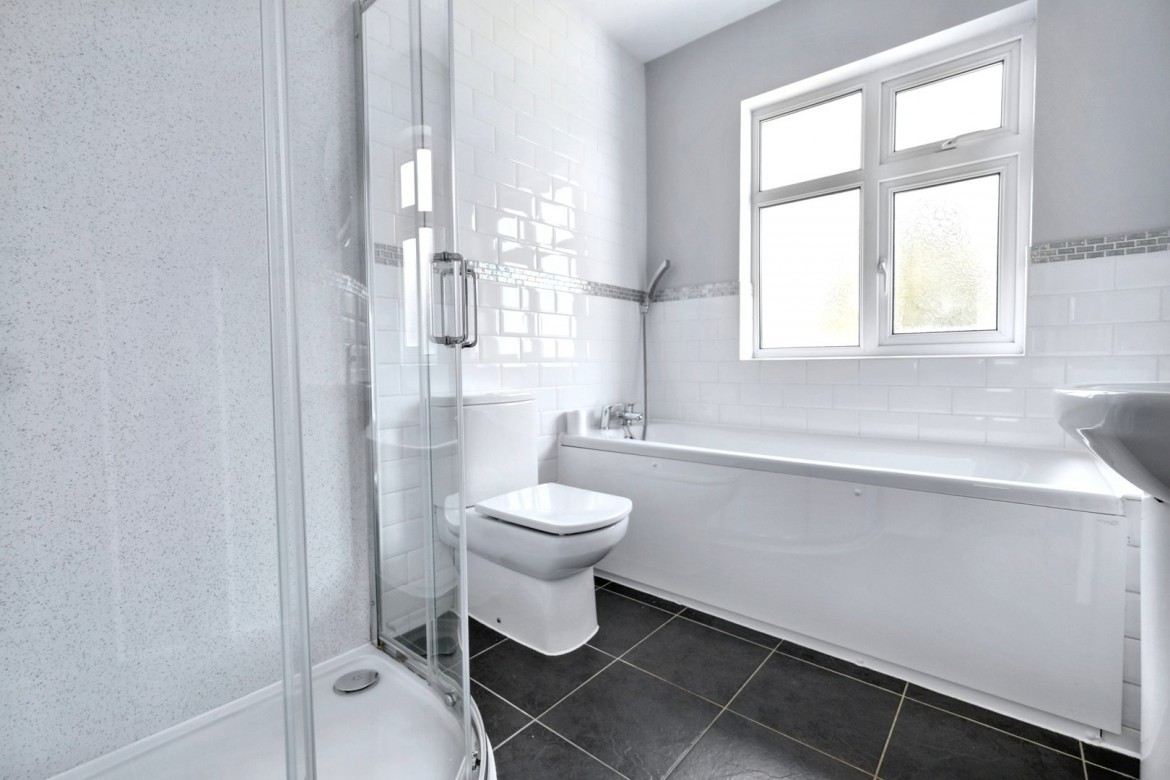 Images for Widford Grove, Chelmsford, Essex EAID:3363689002 BID:1388407