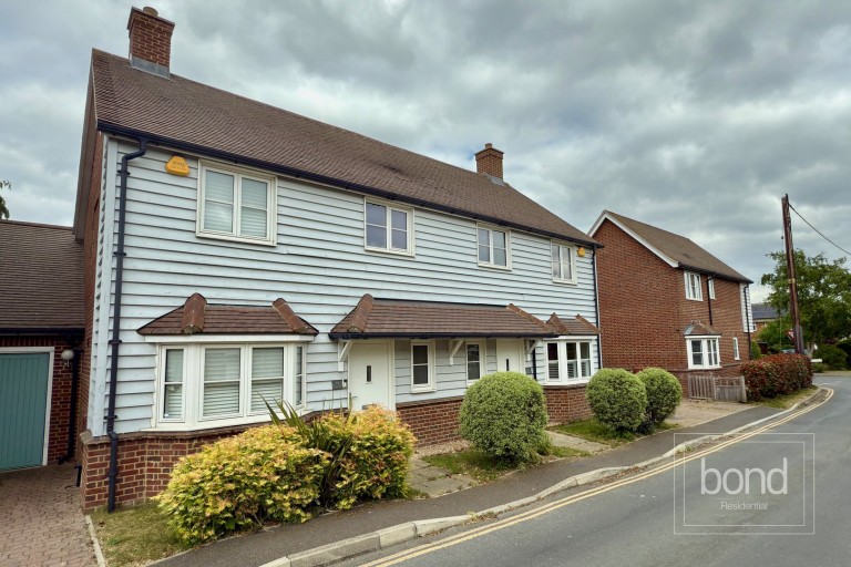 Eves Corner, Danbury, Essex - EAID:3363689002, BID:7608502