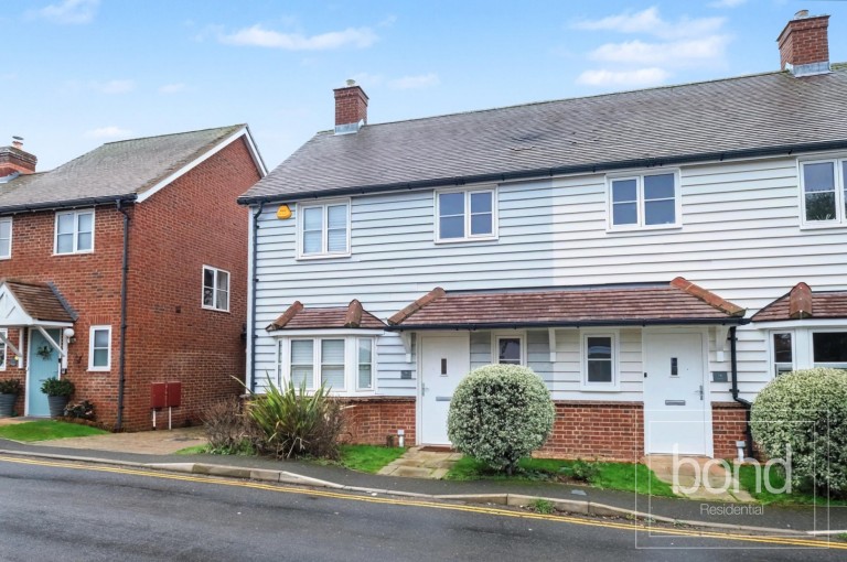 Eves Corner, Danbury, Essex - EAID:3363689002, BID:7608502