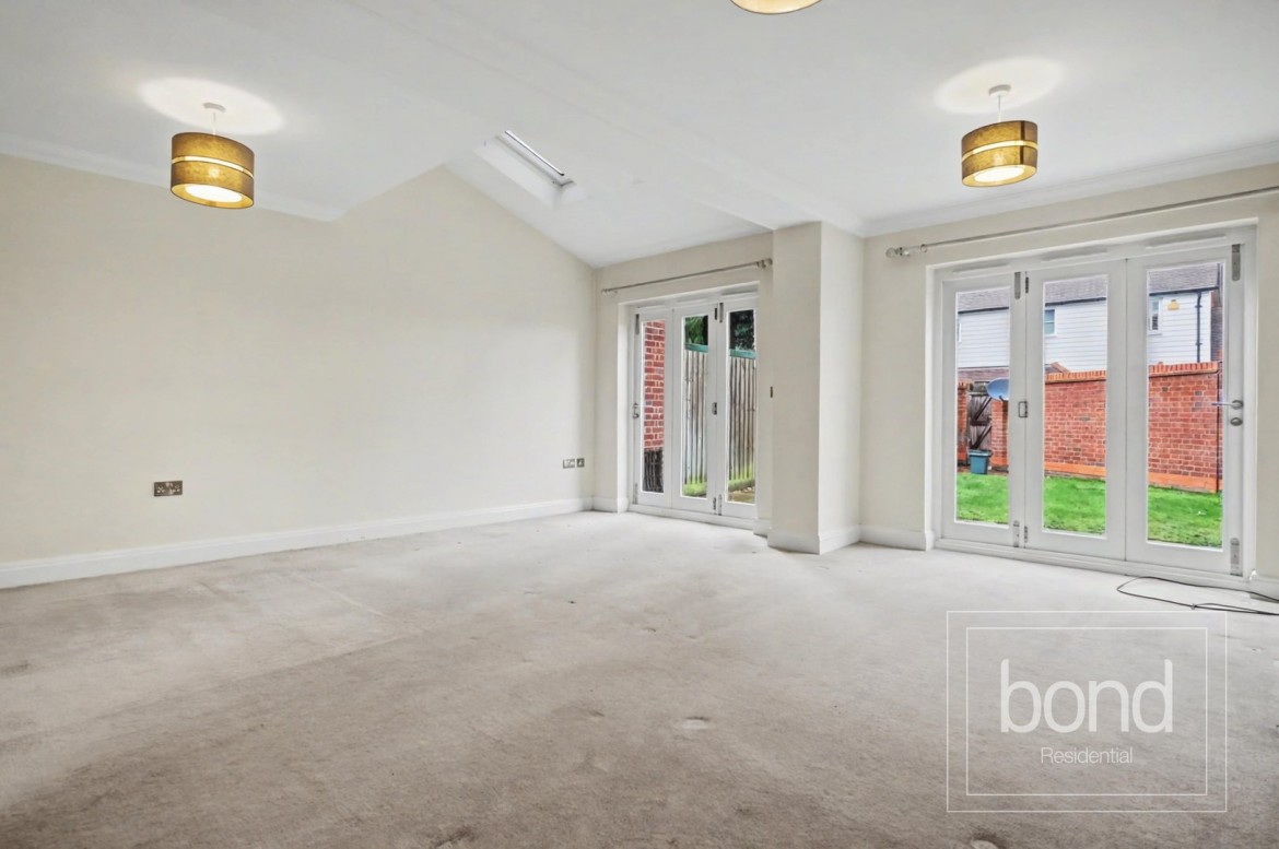 Images for Eves Corner, Danbury, Essex EAID:3363689002 BID:7608502