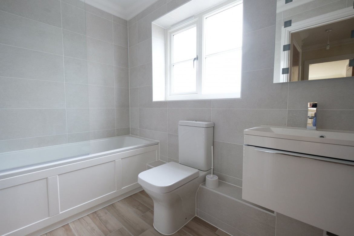 Images for Eves Corner, Danbury, Essex EAID:3363689002 BID:7608502