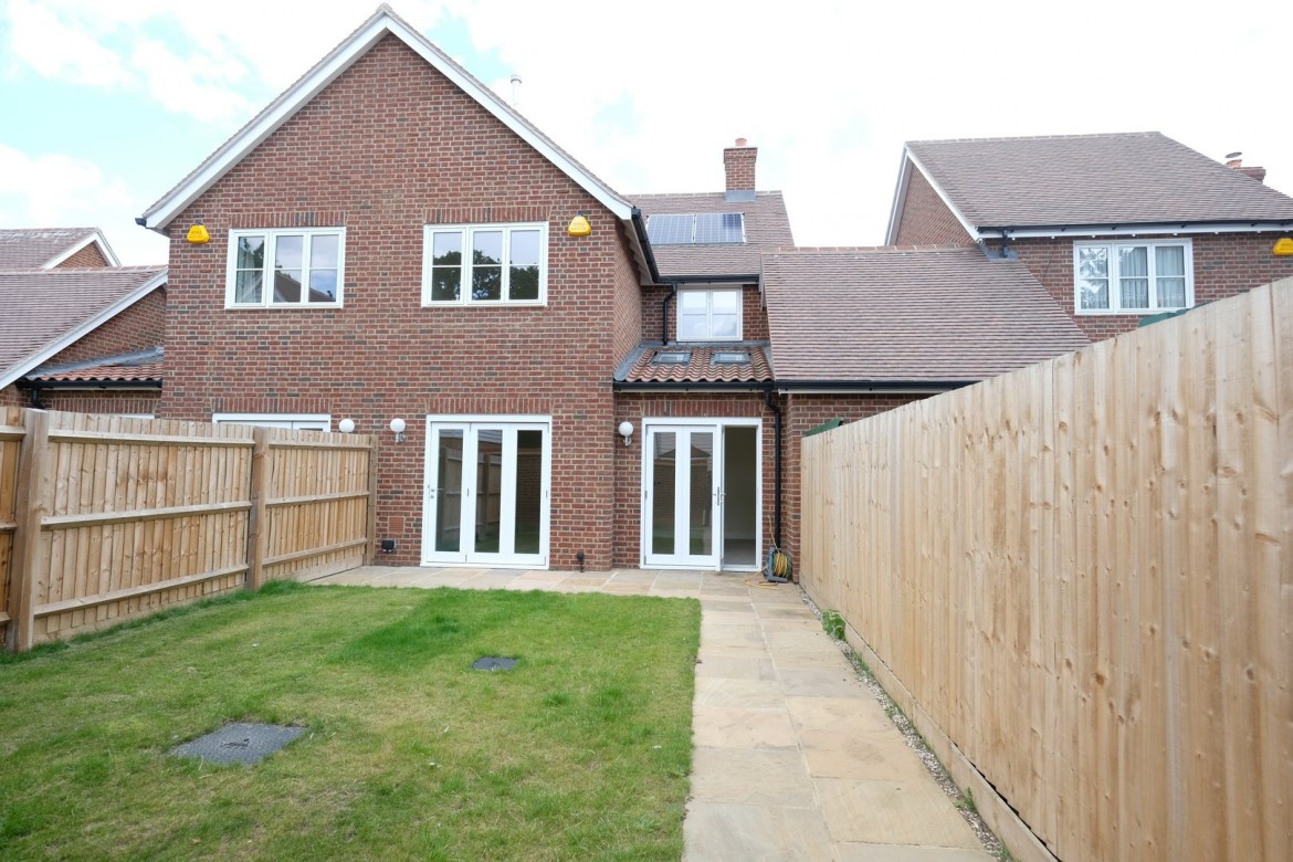 Images for Eves Corner, Danbury, Essex EAID:3363689002 BID:7608502