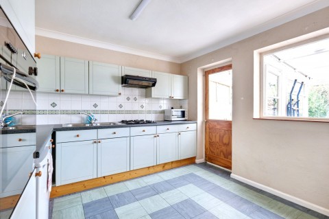 Meadgate Avenue, Chelmsford, Essex - EAID:3363689002, BID:1388407