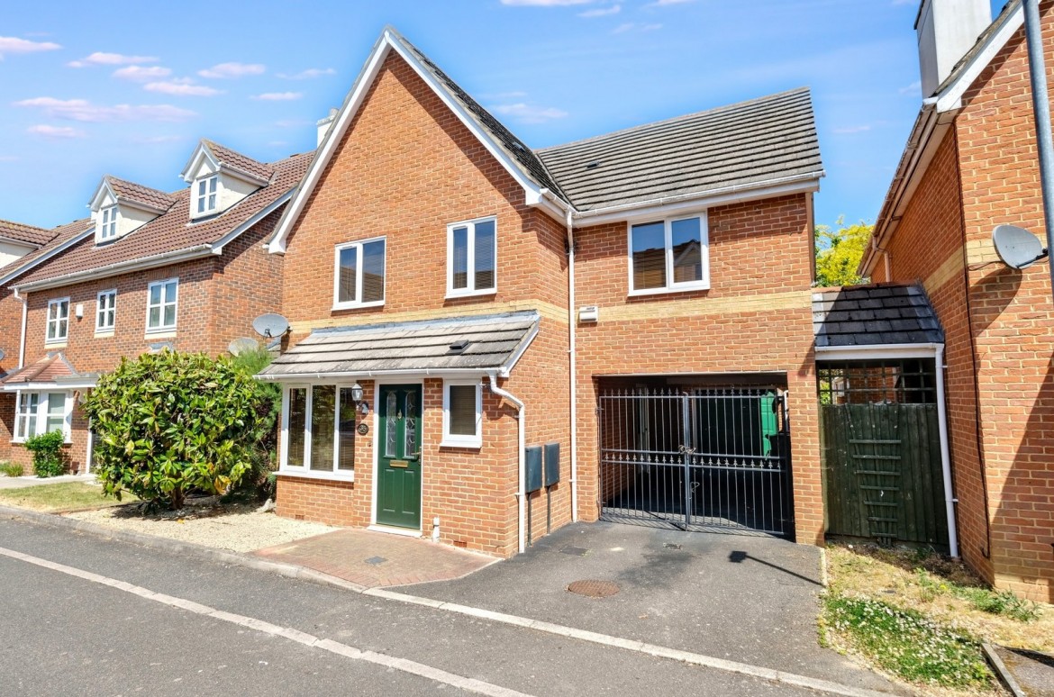 Images for Great Baddow, Chelmsford, Essex EAID:3363689002 BID:1388407