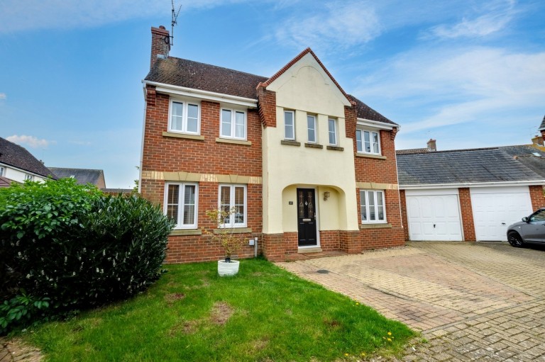 Chelmer Village, Chelmsford, Essex - EAID:3363689002, BID:1388407