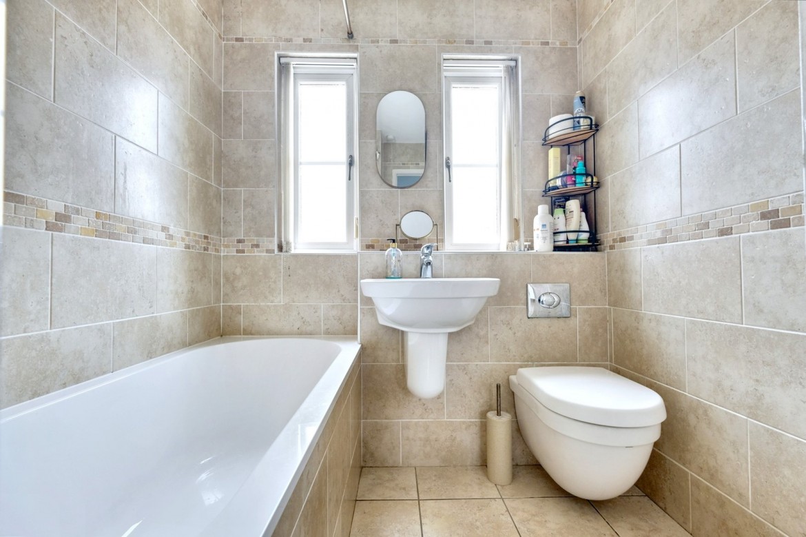 Images for Chelmer Village, Chelmsford, Essex EAID:3363689002 BID:1388407