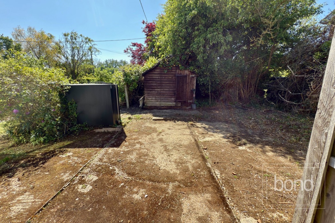 Images for Hazeleigh, Chelmsford, Essex EAID:3363689002 BID:7608502