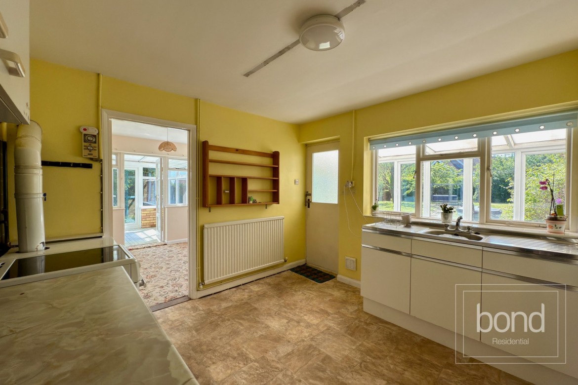 Images for Hazeleigh, Chelmsford, Essex EAID:3363689002 BID:7608502