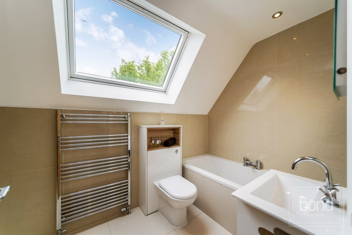 Images for Southend Road, Howe Green, Essex EAID:3363689002 BID:7608502