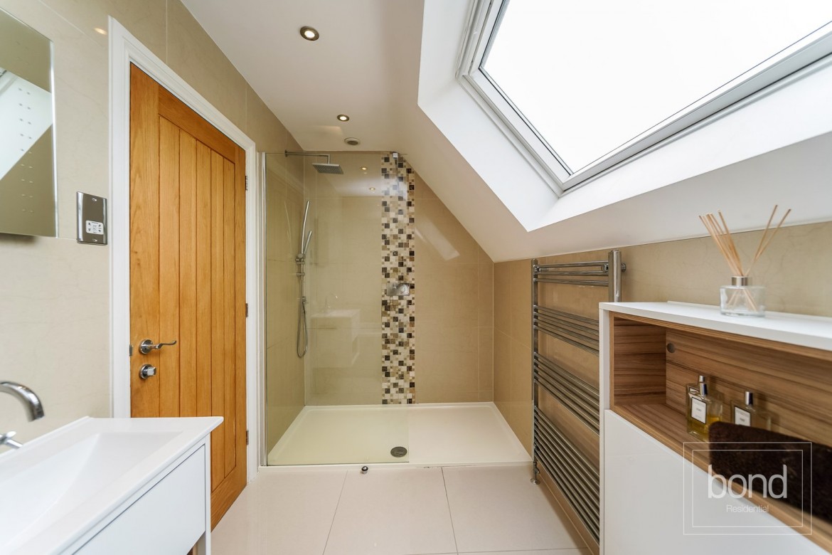 Images for Southend Road, Howe Green, Essex EAID:3363689002 BID:7608502