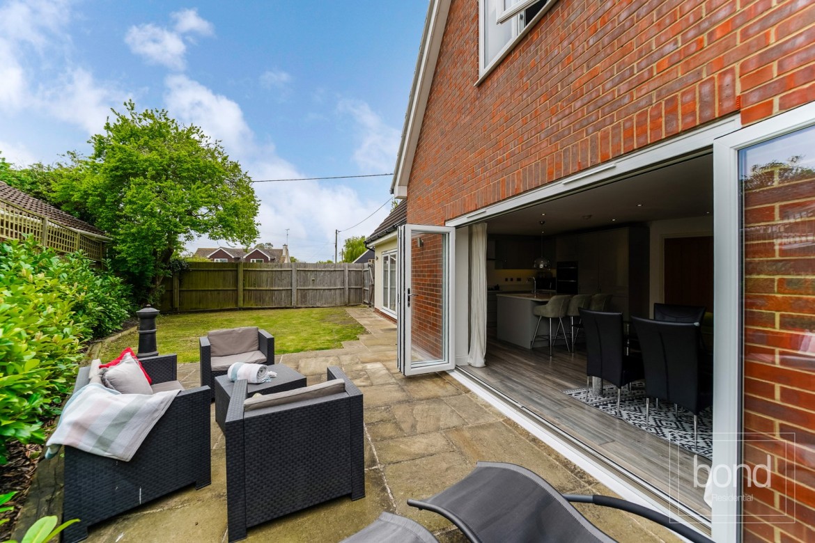 Images for Southend Road, Howe Green, Essex EAID:3363689002 BID:7608502