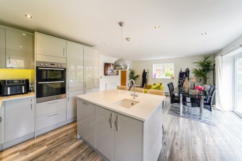 Southend Road, Howe Green, Essex - EAID:3363689002, BID:7608502