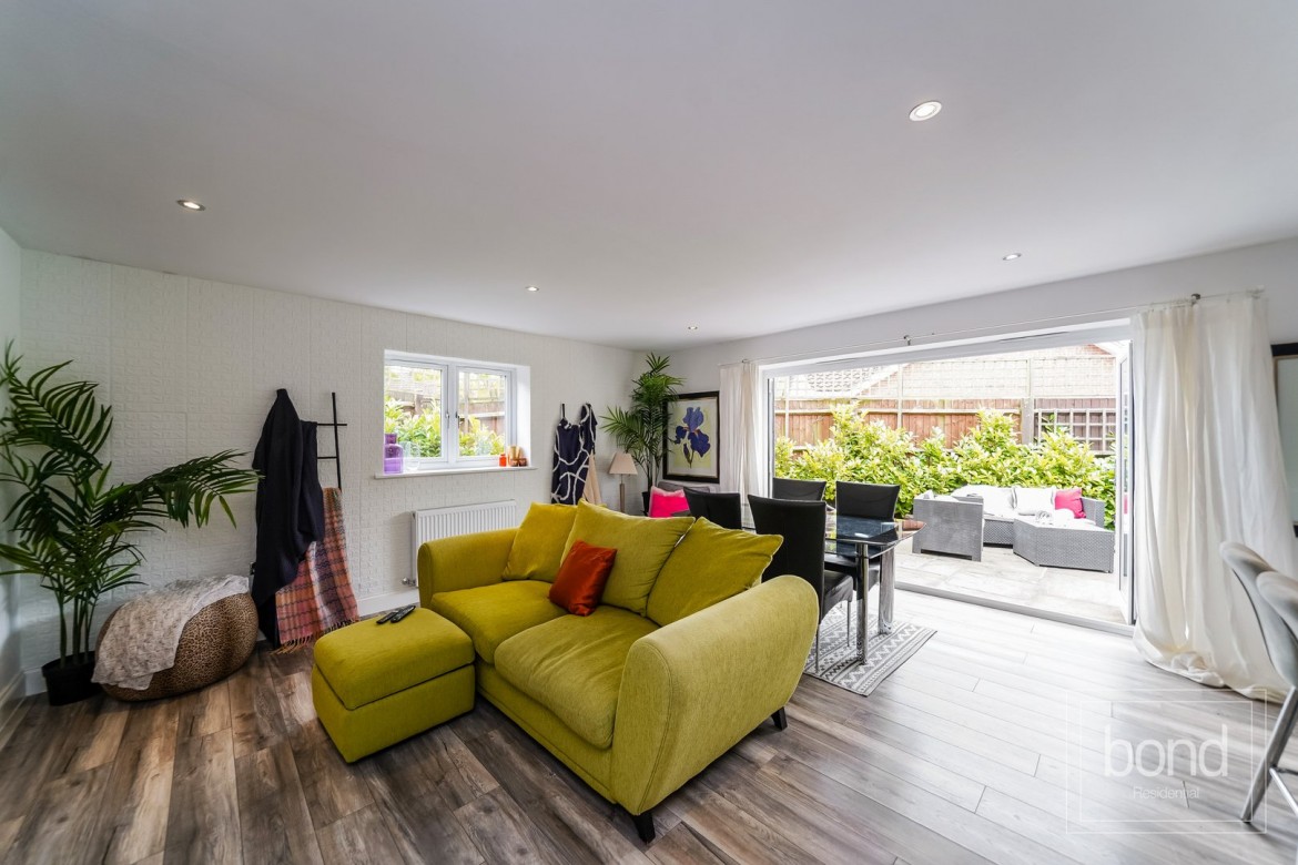 Images for Southend Road, Howe Green, Essex EAID:3363689002 BID:7608502