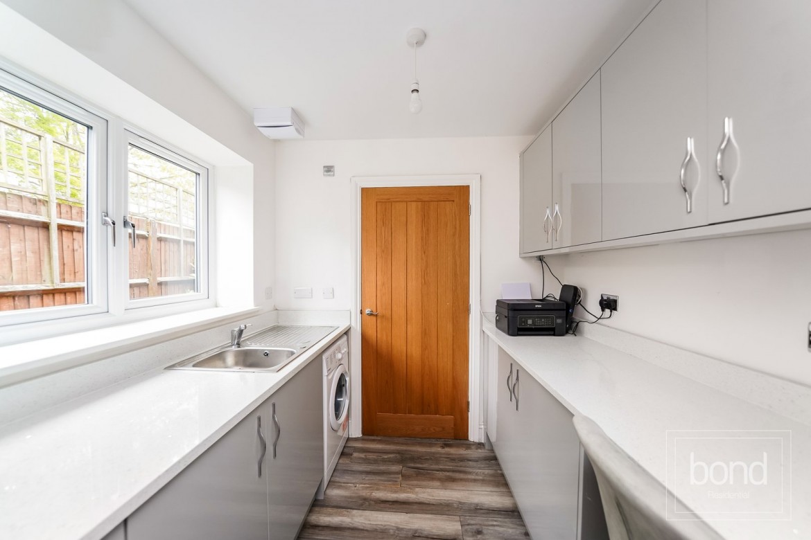 Images for Southend Road, Howe Green, Essex EAID:3363689002 BID:7608502