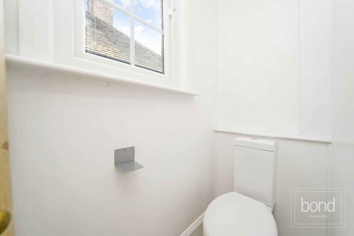 Images for Cedar Avenue, Chelmsford, Essex EAID:3363689002 BID:1388407