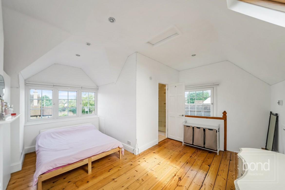 Images for Cedar Avenue, Chelmsford, Essex EAID:3363689002 BID:1388407