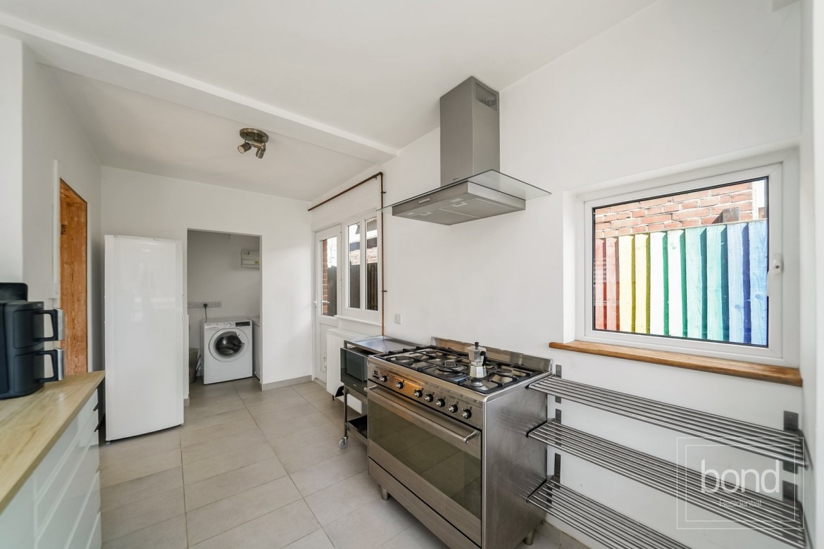 Images for Cedar Avenue, Chelmsford, Essex EAID:3363689002 BID:1388407