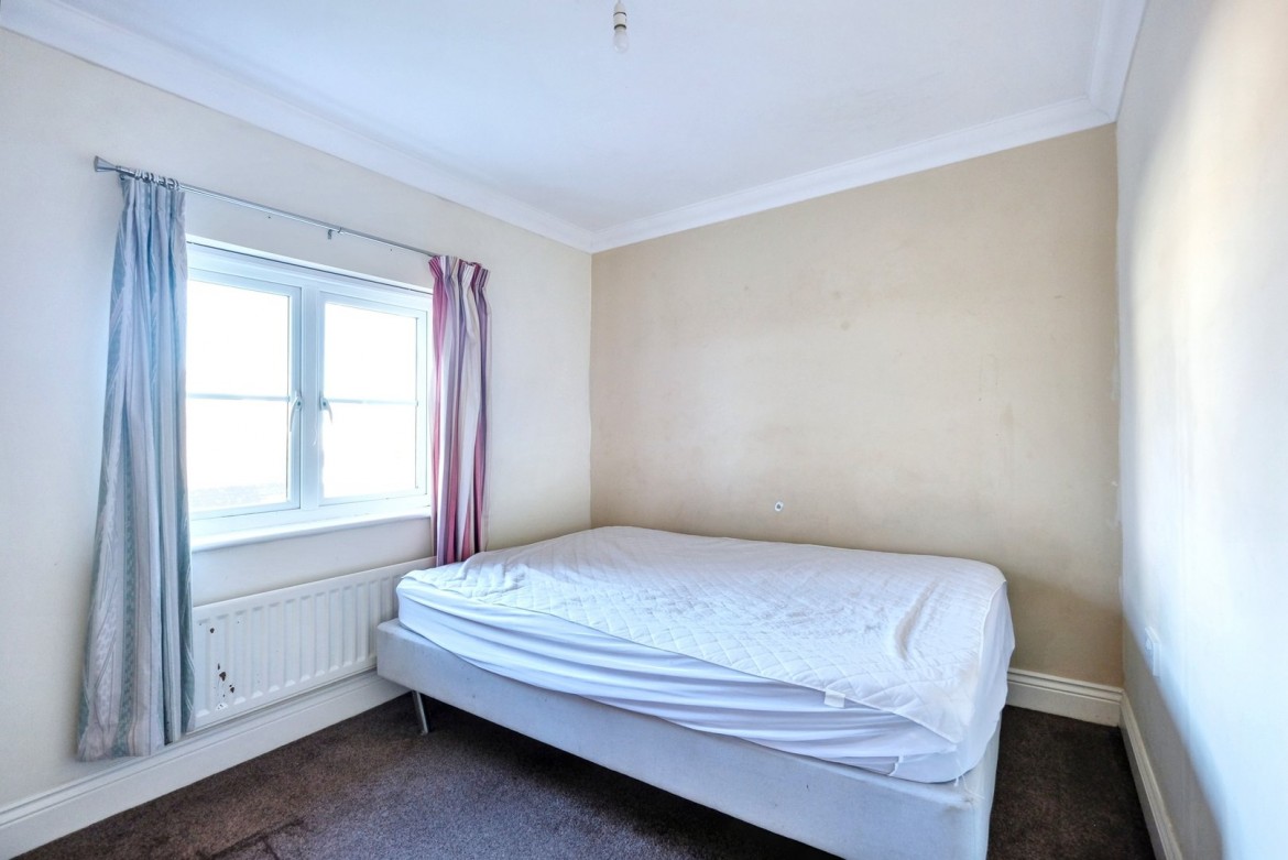 Images for Chancellor Park, Chelmsford, Essex EAID:3363689002 BID:1388407