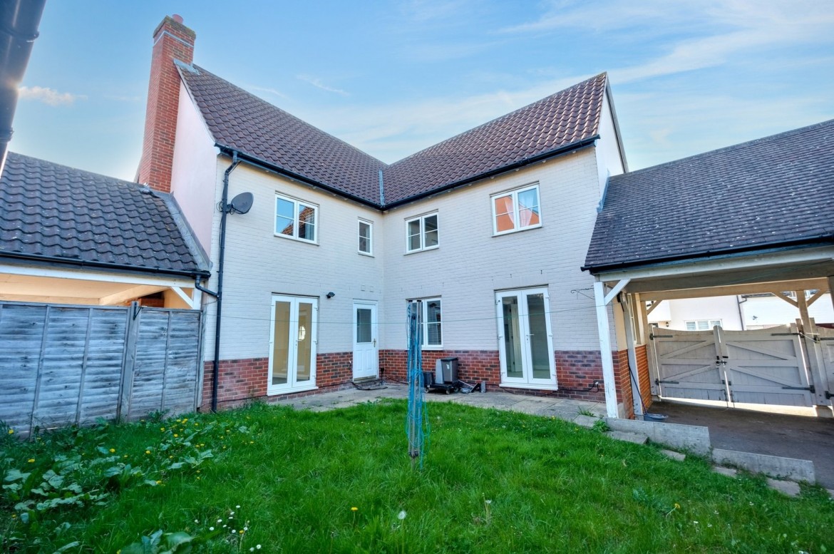 Images for Chancellor Park, Chelmsford, Essex EAID:3363689002 BID:1388407