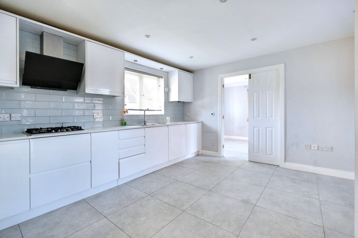 Images for Chancellor Park, Chelmsford, Essex EAID:3363689002 BID:1388407