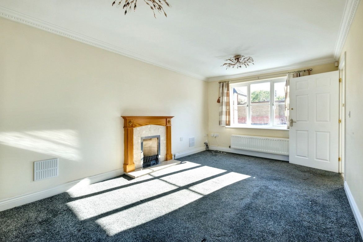Images for Chancellor Park, Chelmsford, Essex EAID:3363689002 BID:1388407