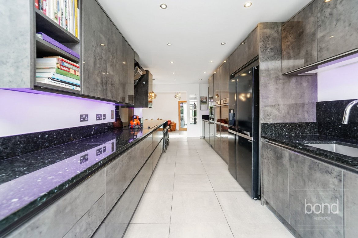 Images for Writtle Road, Chelmsford, Essex EAID:3363689002 BID:1388407