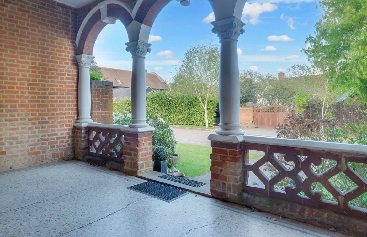 Images for Sandon, Chelmsford, Essex EAID:3363689002 BID:1388407