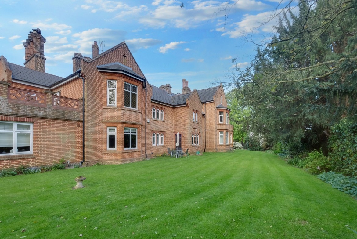 Images for Sandon, Chelmsford, Essex EAID:3363689002 BID:1388407