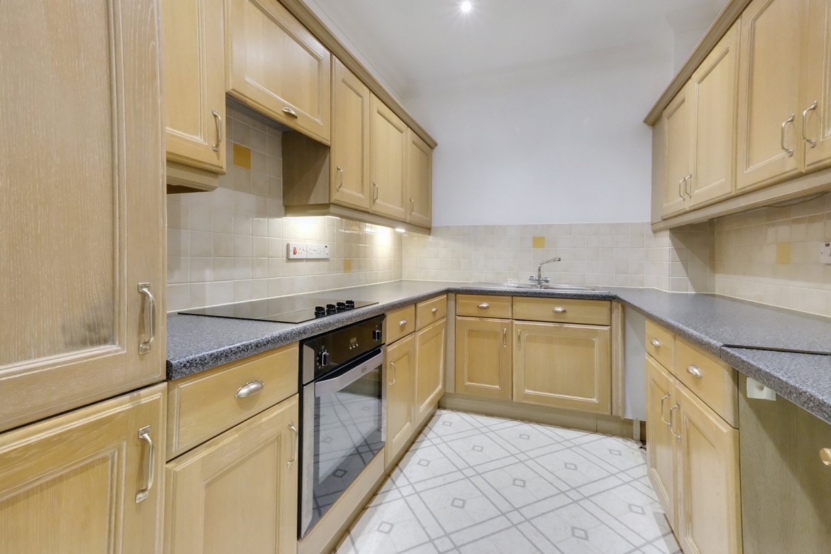 Images for Sandon, Chelmsford, Essex EAID:3363689002 BID:1388407