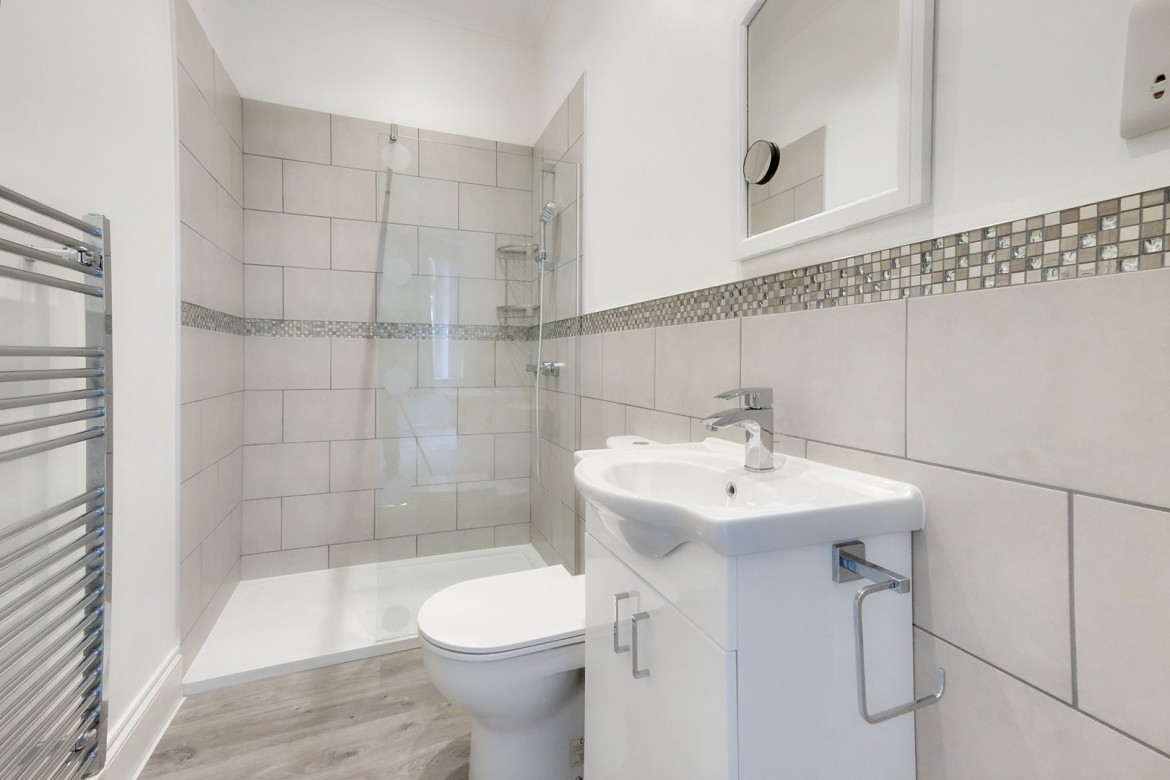 Images for Sandon, Chelmsford, Essex EAID:3363689002 BID:1388407