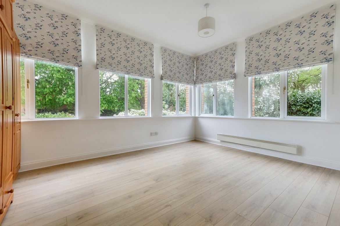 Images for Sandon, Chelmsford, Essex EAID:3363689002 BID:1388407