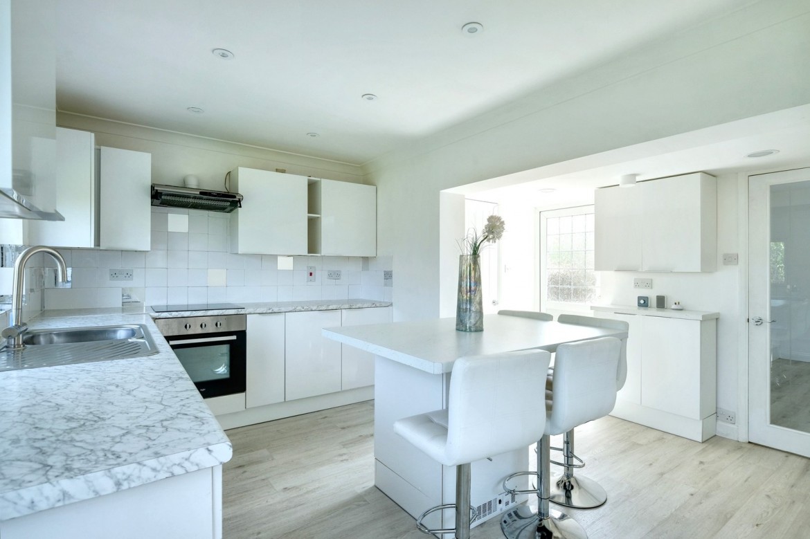 Images for Broomfield, Chelmsford, Essex EAID:3363689002 BID:1388407