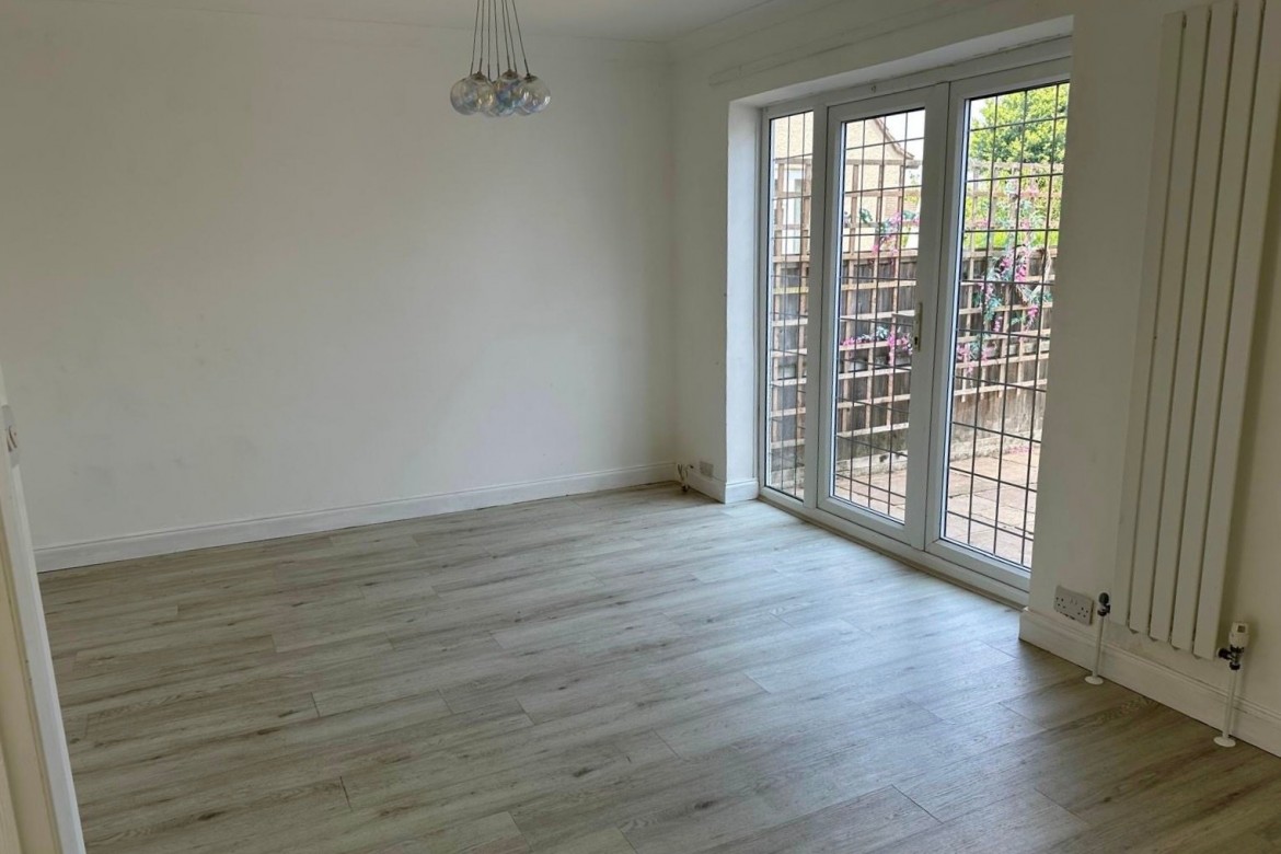 Images for Broomfield, Chelmsford, Essex EAID:3363689002 BID:1388407