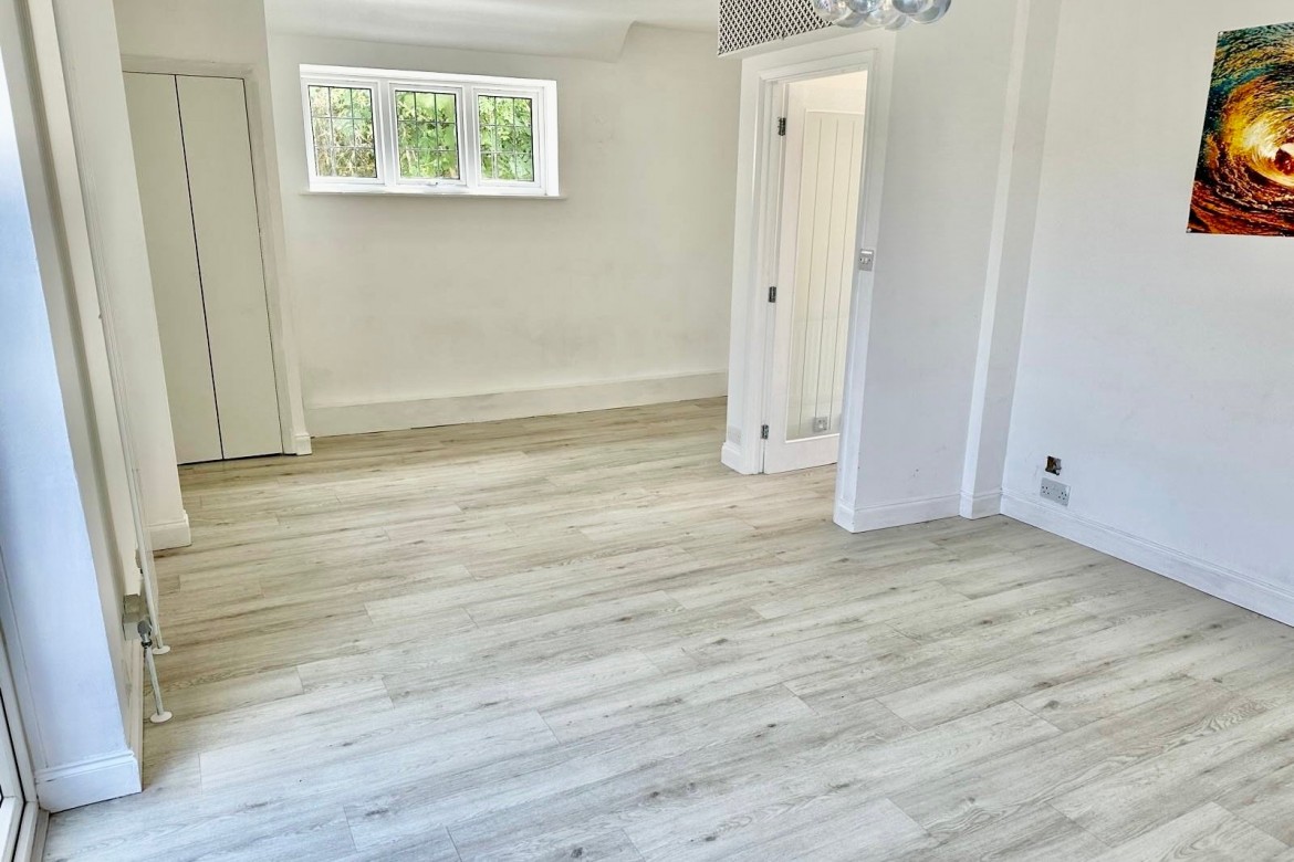 Images for Broomfield, Chelmsford, Essex EAID:3363689002 BID:1388407