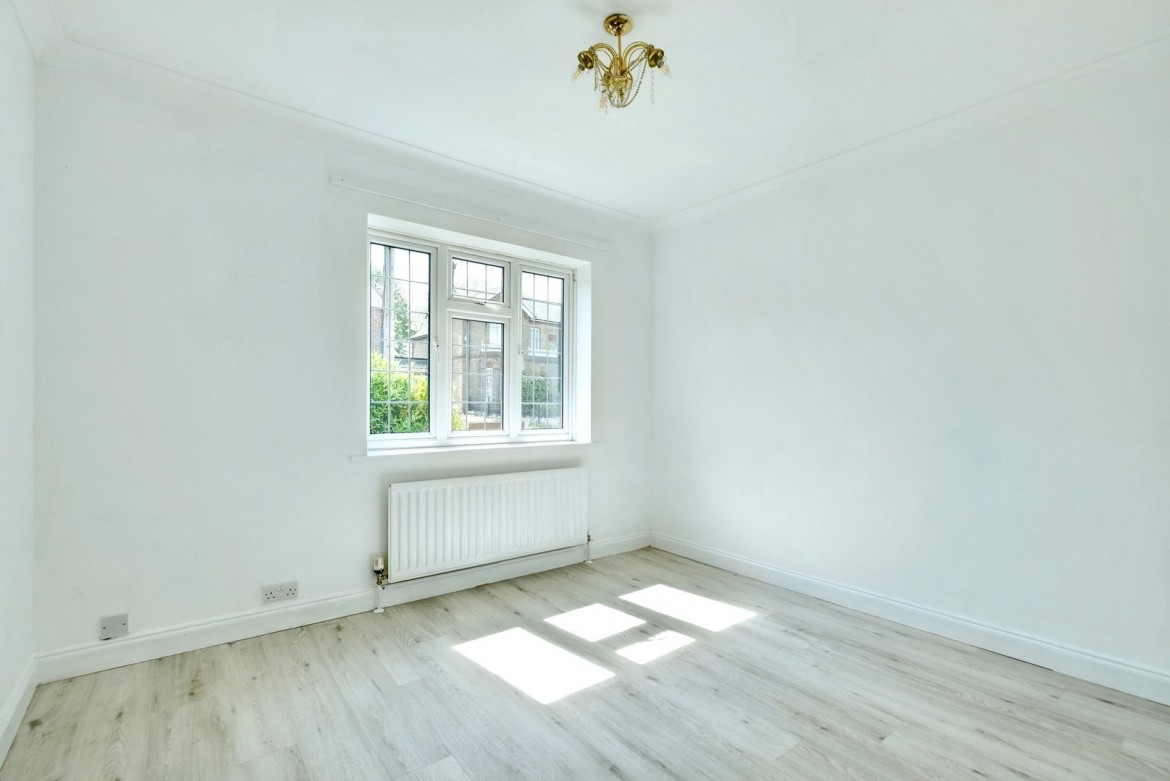 Images for Broomfield, Chelmsford, Essex EAID:3363689002 BID:1388407