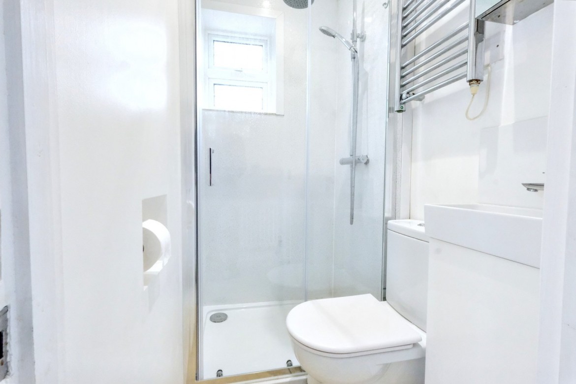 Images for Broomfield, Chelmsford, Essex EAID:3363689002 BID:1388407