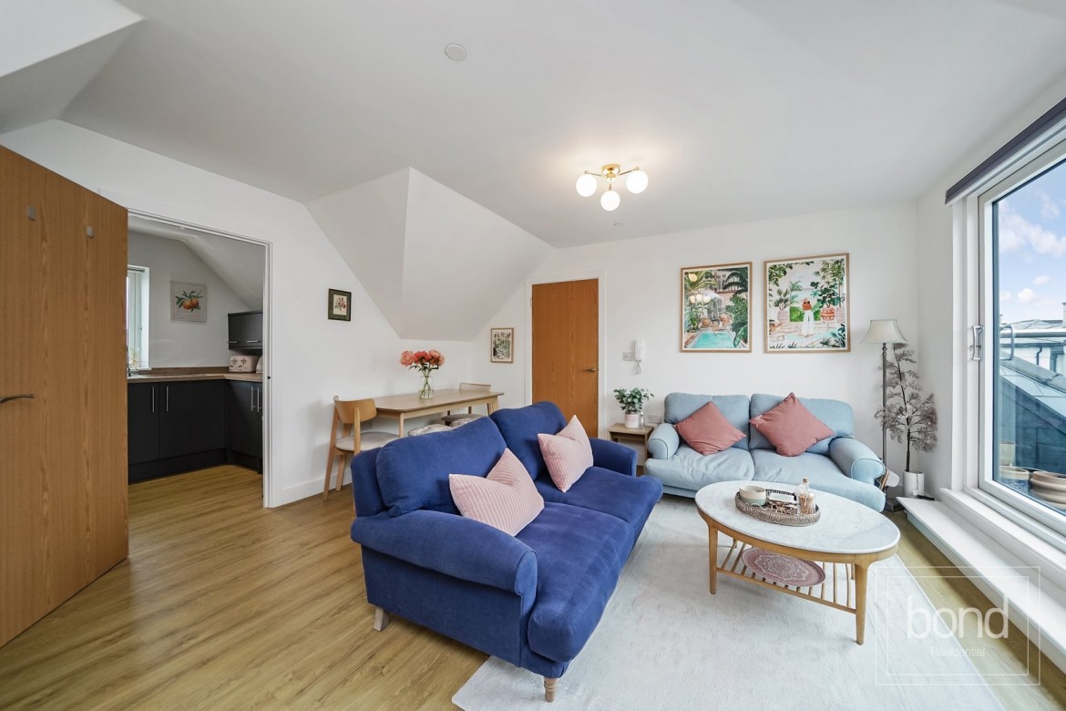Images for Baddow Road, Chelmsford, Essex EAID:3363689002 BID:1388407
