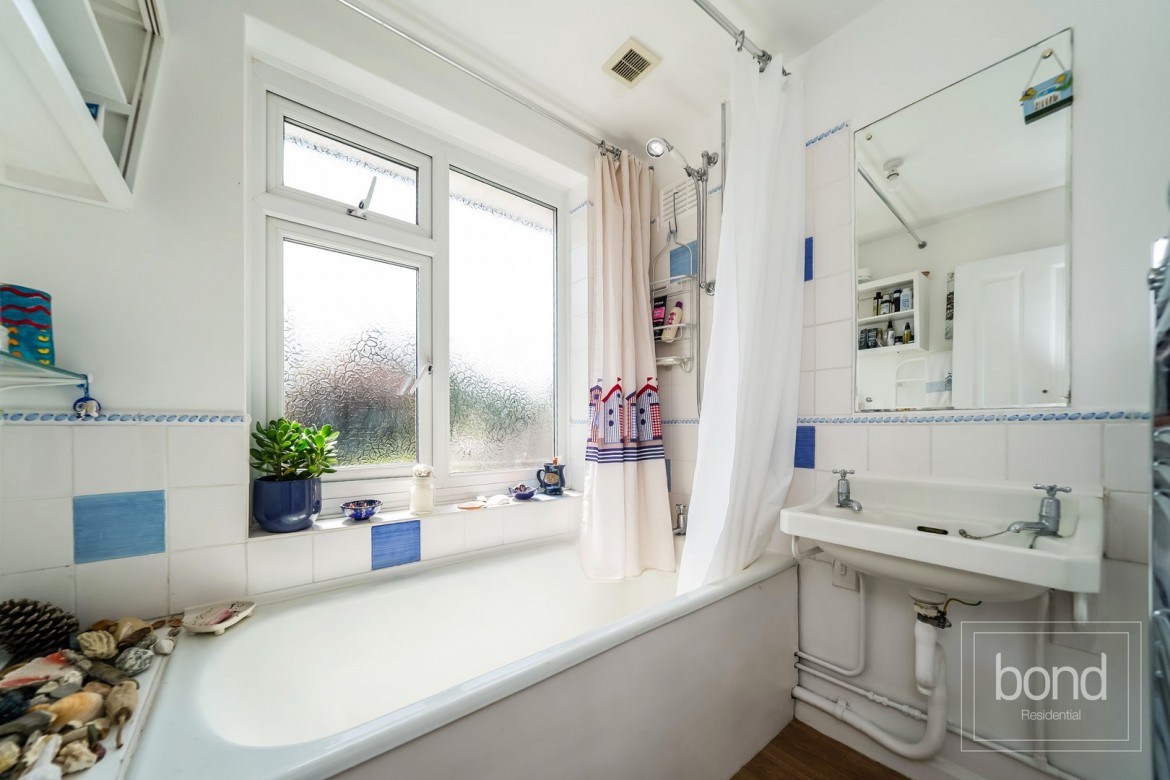 Images for Great Baddow, Chelmsford, Essex EAID:3363689002 BID:1388407