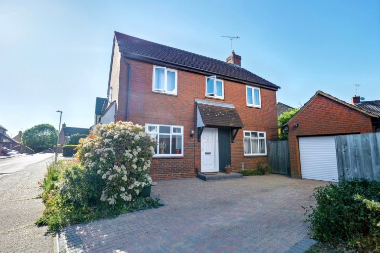 Newlands Spring, Chelmsford, Essex - EAID:3363689002, BID:1388407