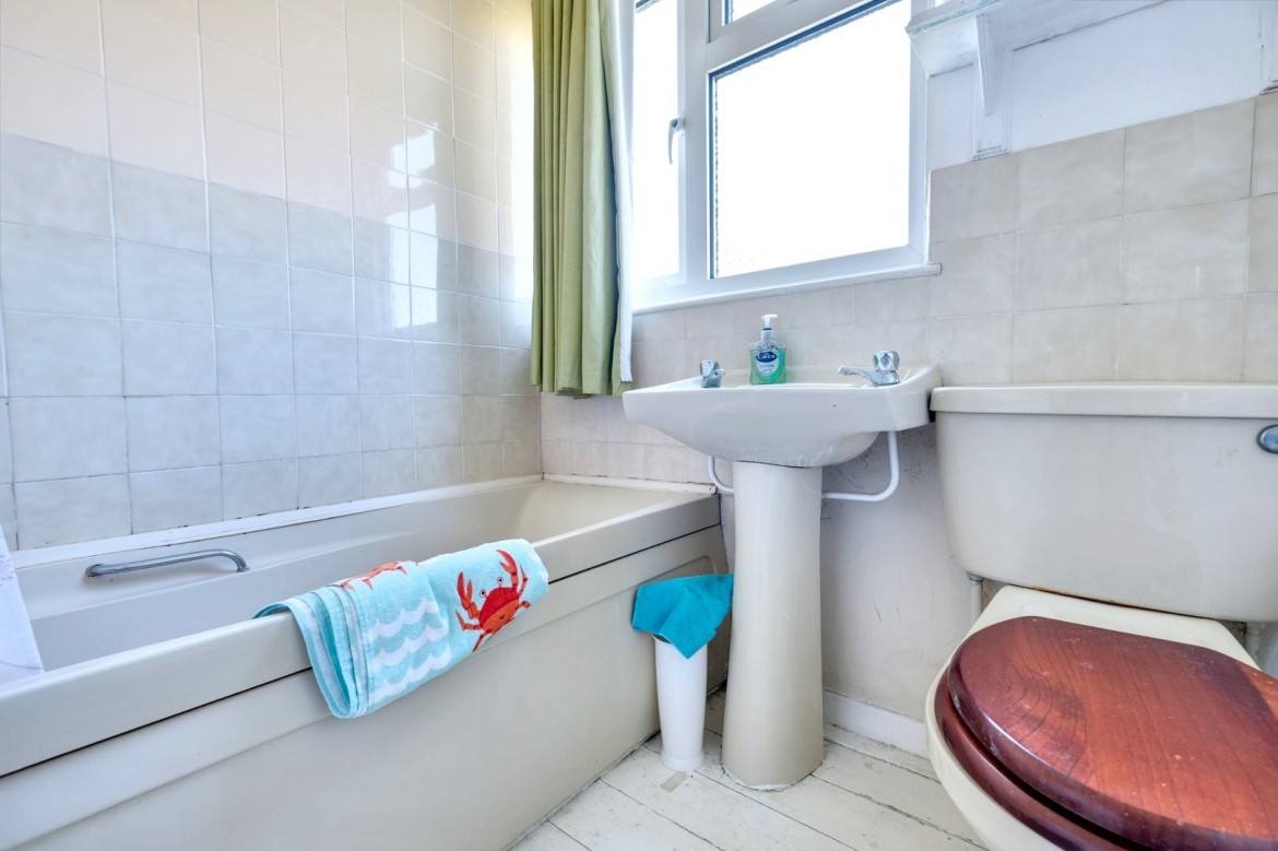 Images for Gilmore Way, Chelmsford, Essex EAID:3363689002 BID:1388407