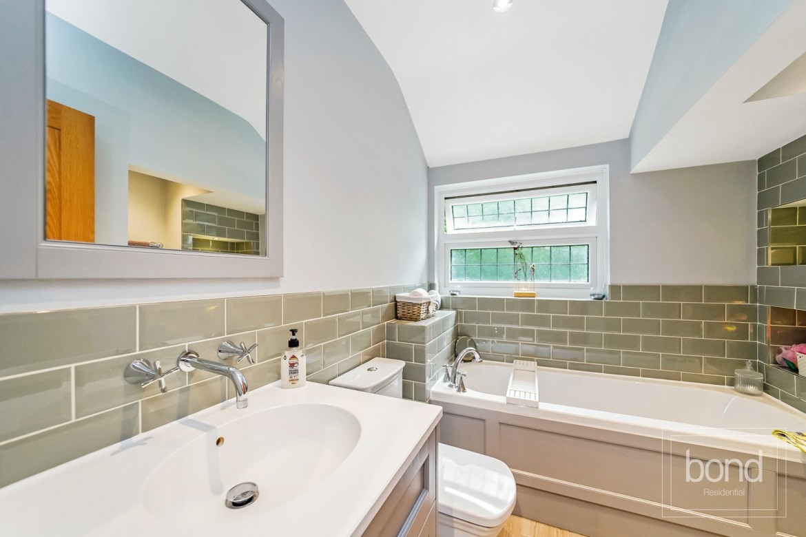 Images for Galleywood, Chelmsford, Essex EAID:3363689002 BID:1388407