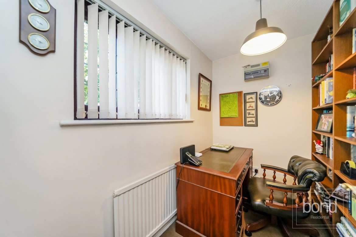 Images for Chelmer Village, Chelmsford, Essex EAID:3363689002 BID:1388407