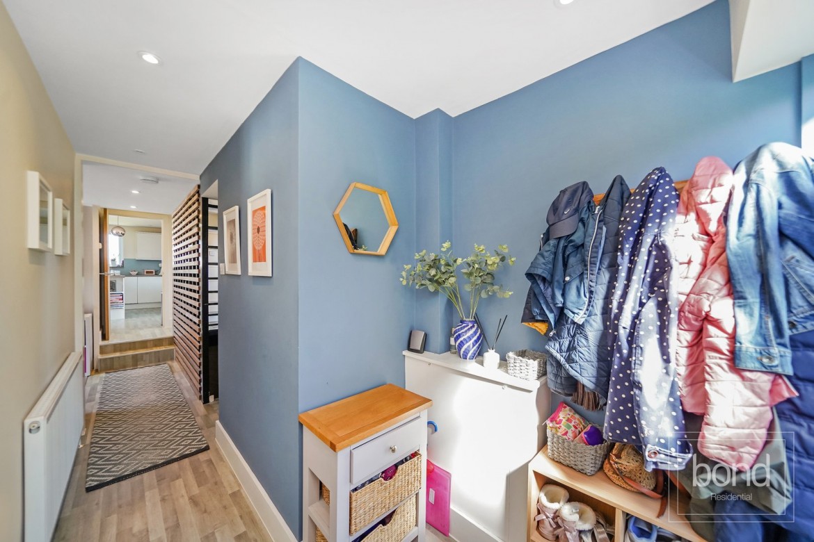 Images for Chignal Road, Chelmsford, Essex EAID:3363689002 BID:1388407