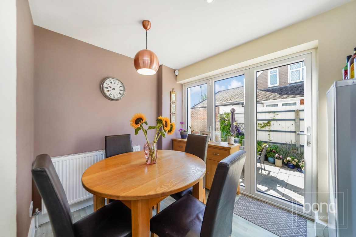 Images for Chignal Road, Chelmsford, Essex EAID:3363689002 BID:1388407